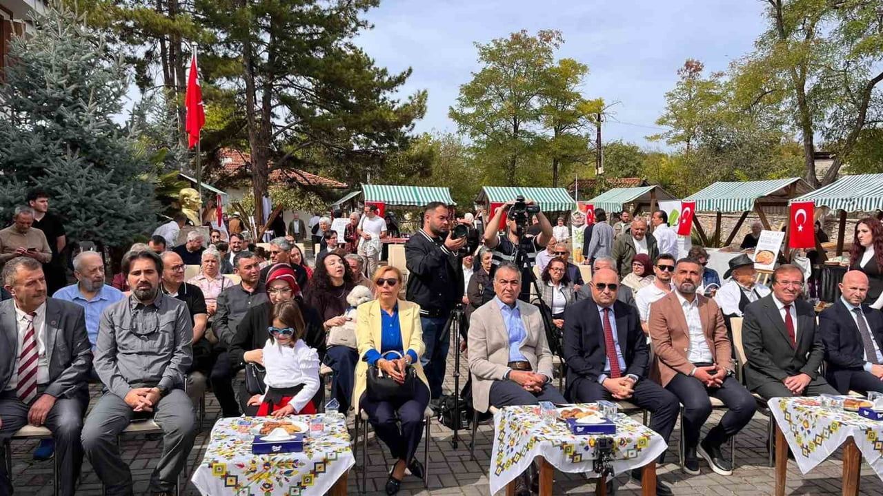 Yörük köyü mirasını sofradan sokaklara taşıyor