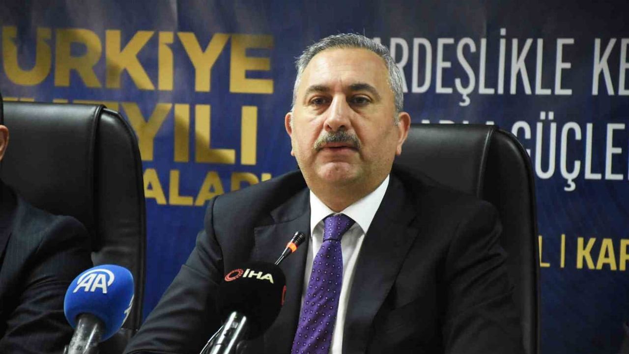 Yük olmamak sorumluluğu: Abdulhamit Gül'den teşkilata uyarı