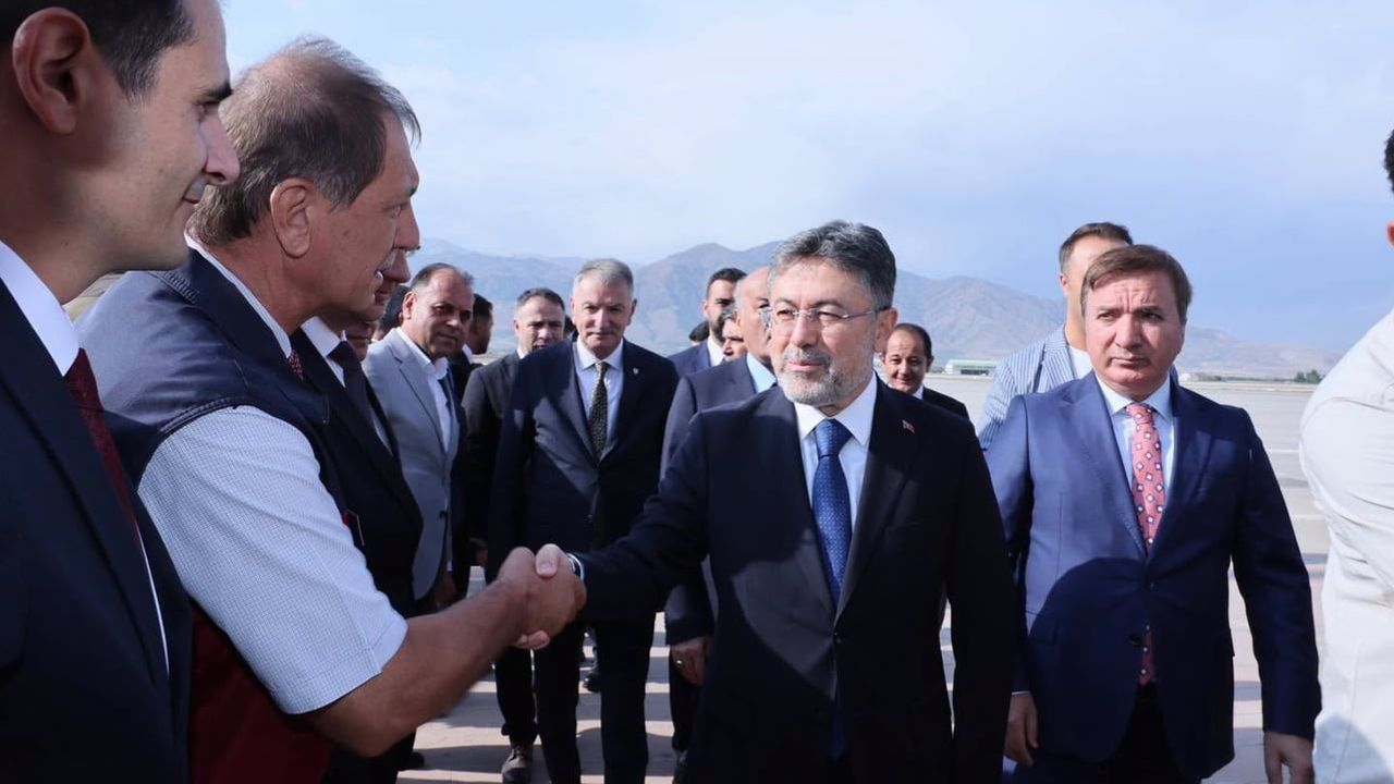 Yumaklı Erzincan'da tarım, orman ve su gündemini değerlendirdi