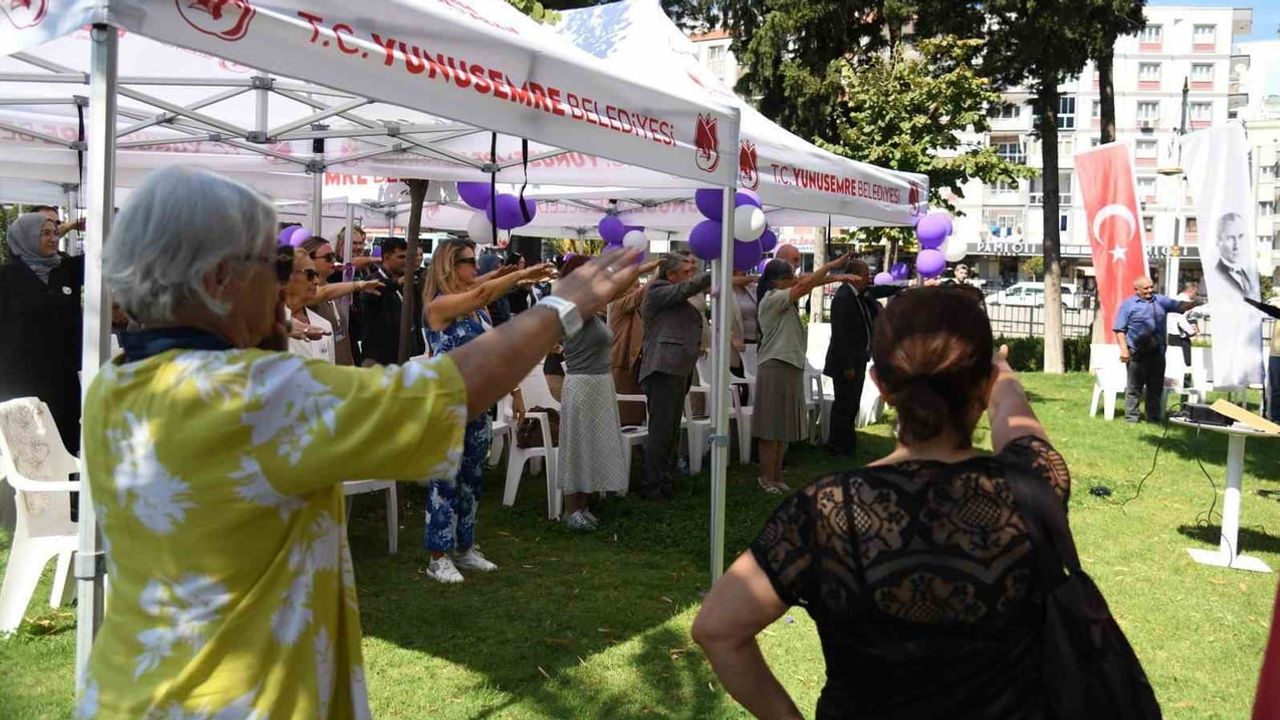 Yunusemre'de birlik ve hareket: Alzheimer farkındalığına dikkat çekildi