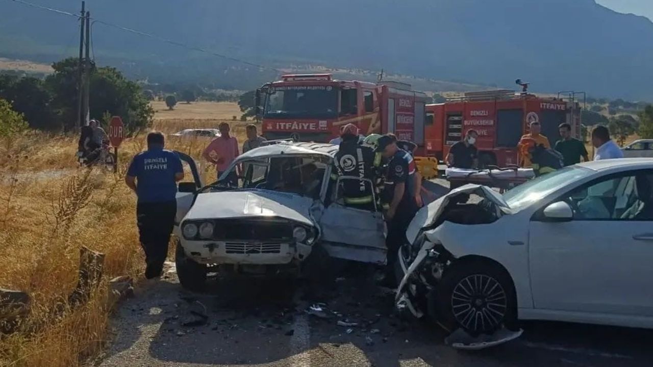 Yuvaköy yakınlarında yol çarpışması: beş kişi yaralandı