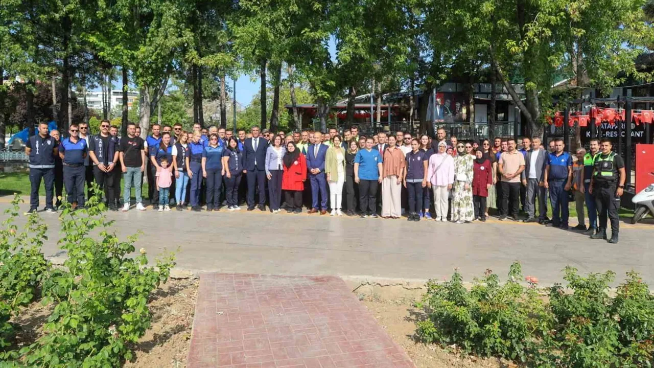Zabıta haftasında başkan vekili Terekeci Özkan ekiplerle buluştu