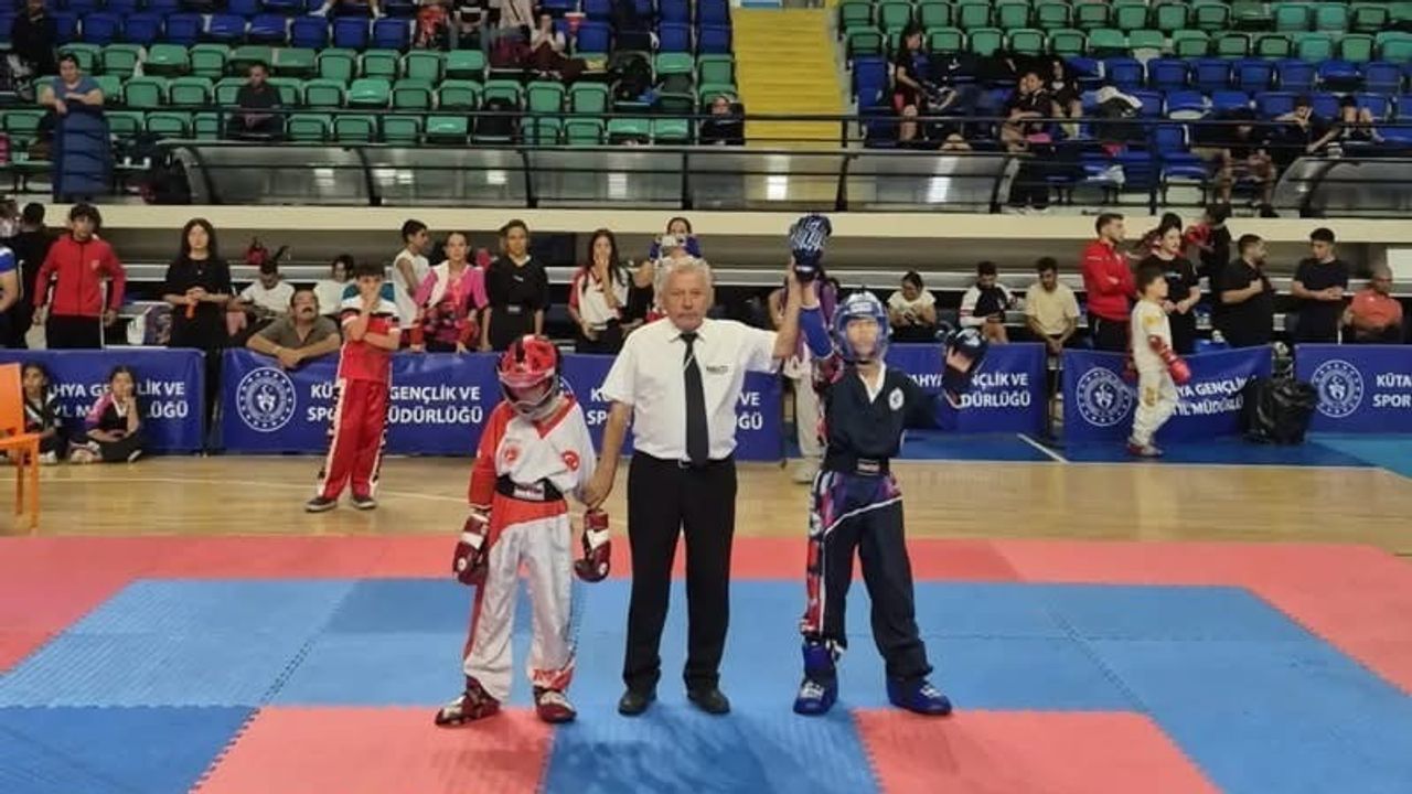 Zafer kupası'nda burdurlu kick boksçulardan güçlü madalya hasadı