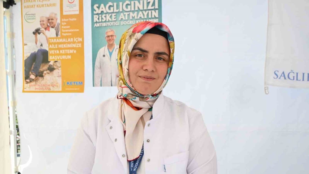 Zafer Meydanı'nda koruyucu sağlık hizmetleri ve ücretsiz sigara bırakma desteği tanıtıldı