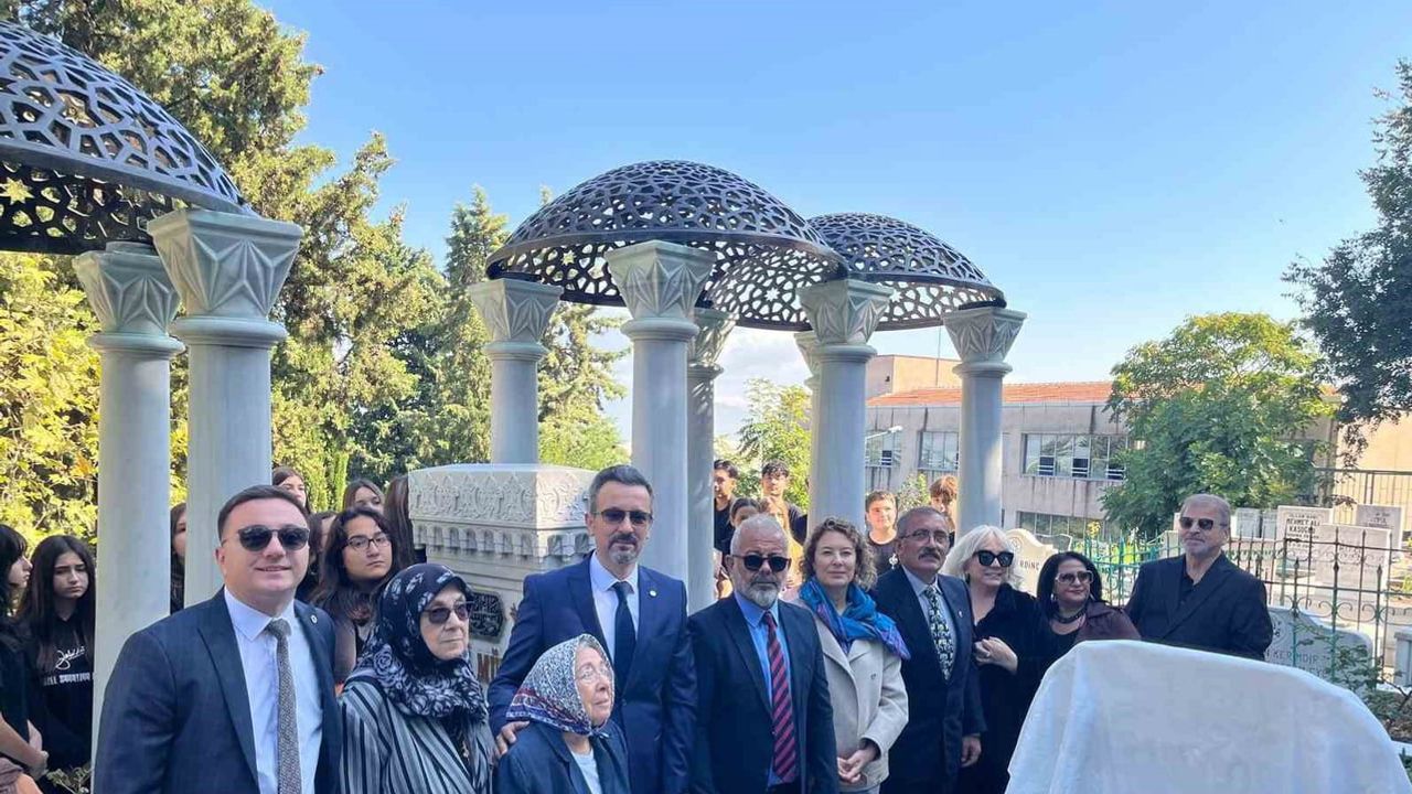 Zeki Müren'in mirası Bursa'da anıldı: eğitim ve müzik vurgusu