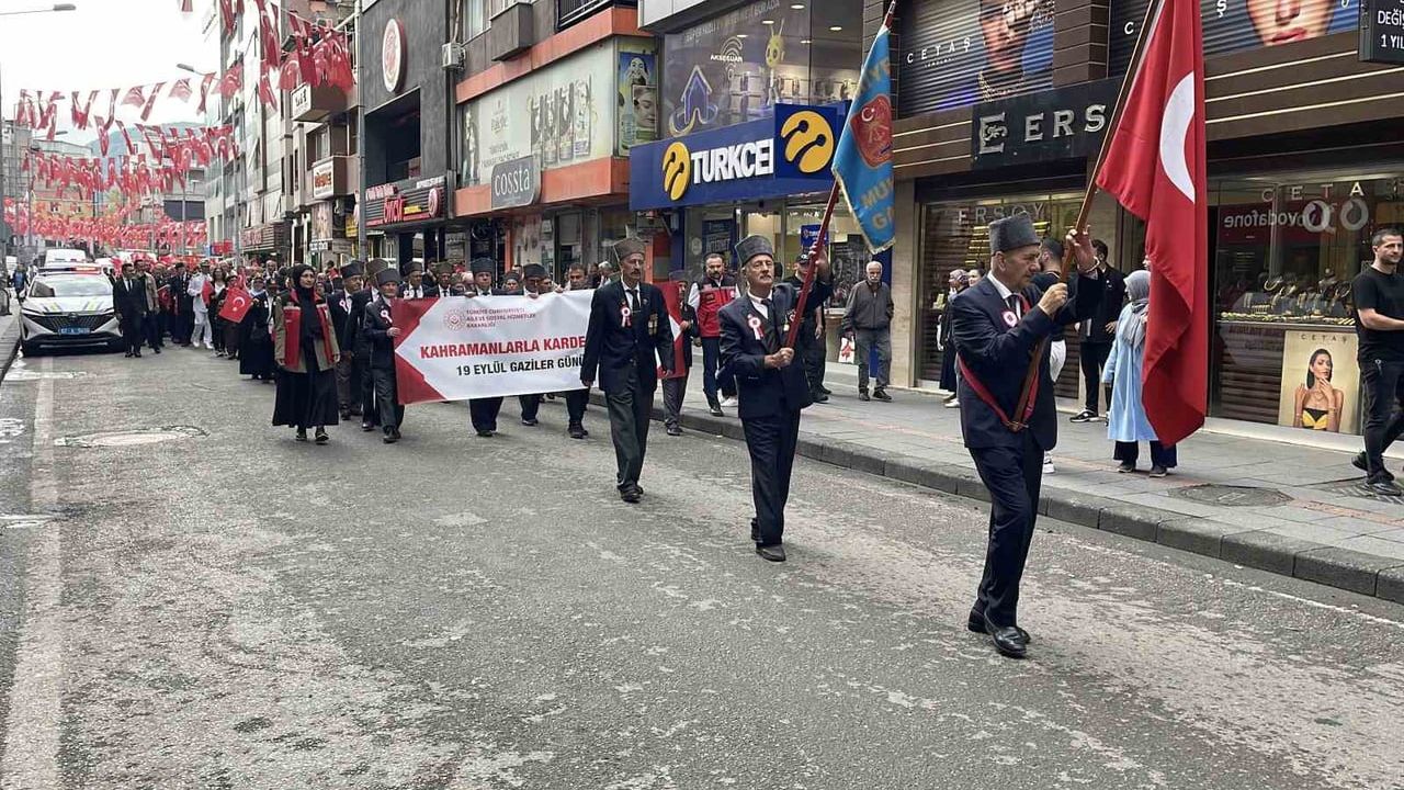 Zonguldak’ta birlik ve saygı yürüyüşü: gaziler günü korteji