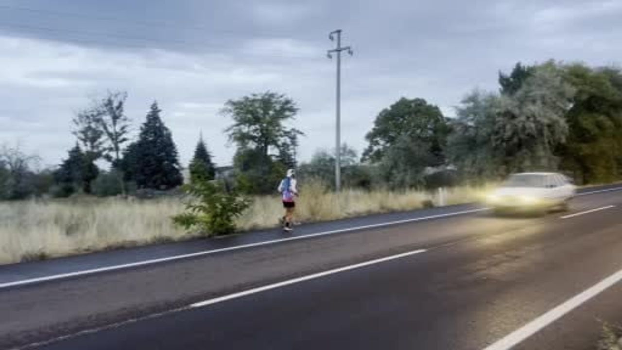 37 günde 1.700 kilometre koşarak Ürgüp’e ulaşan sporcu, ruh sağlığına dikkat çekti