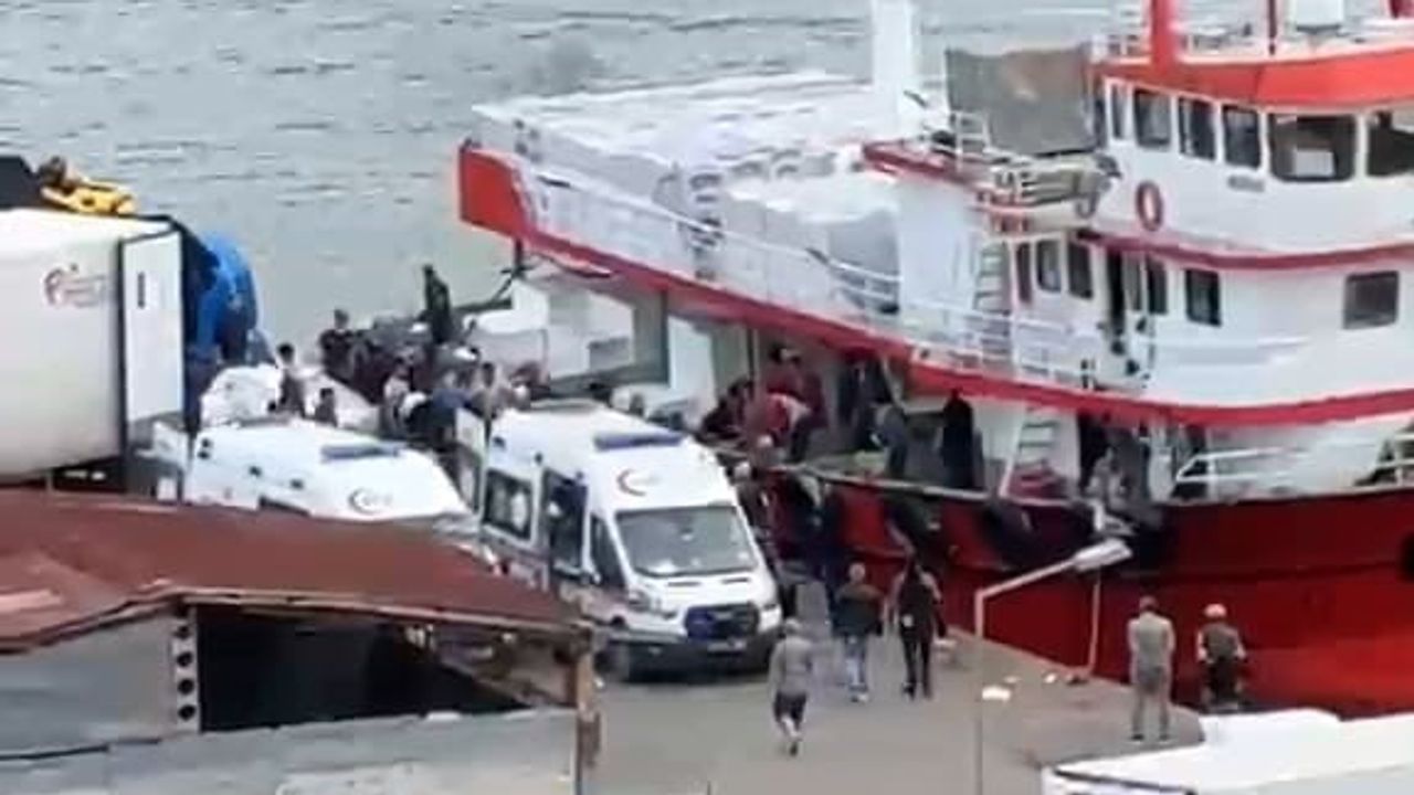 Açıkta ağ aksamının çökmesi iş kazasına dönüştü: Trabzon'da 4 yaralı