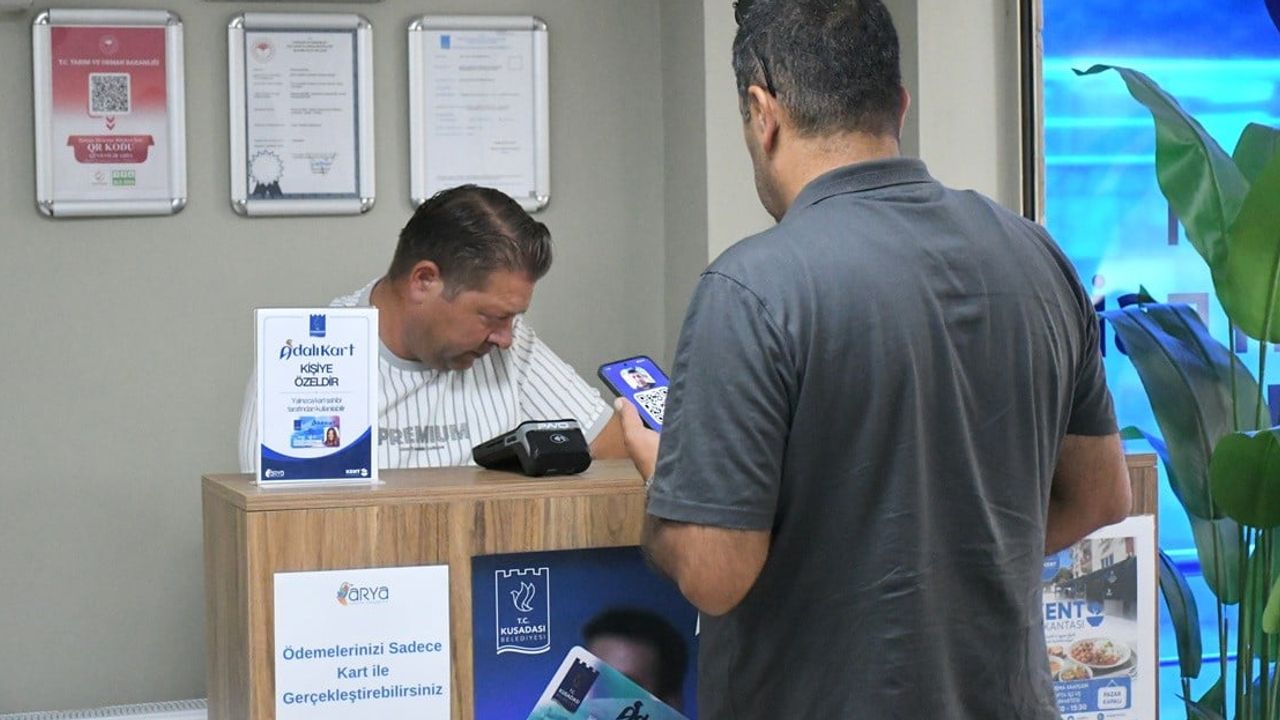 Adalı kart Kuşadası ekonomisine 81 milyon lira katkı sağladı