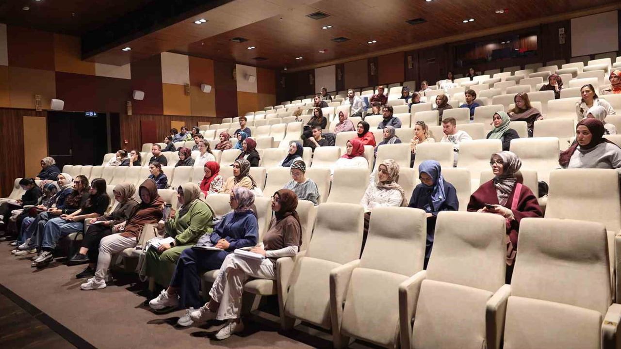 Adapazarı'nda son tekrar: 720 aday KPSS ön lisans için prova yaptı