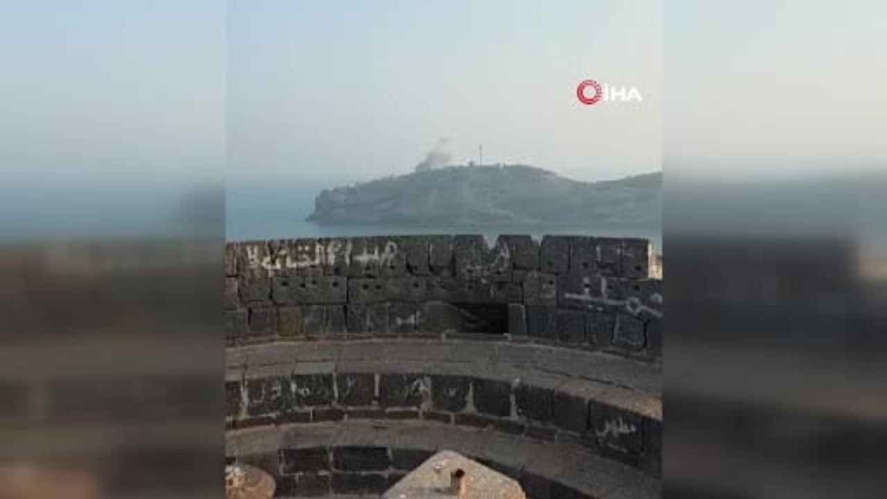 Aden'de Meaşık Başkanlık Sarayı yakınlarına füzeli saldırı: 2 güvenlik görevlisi hayatını kaybetti