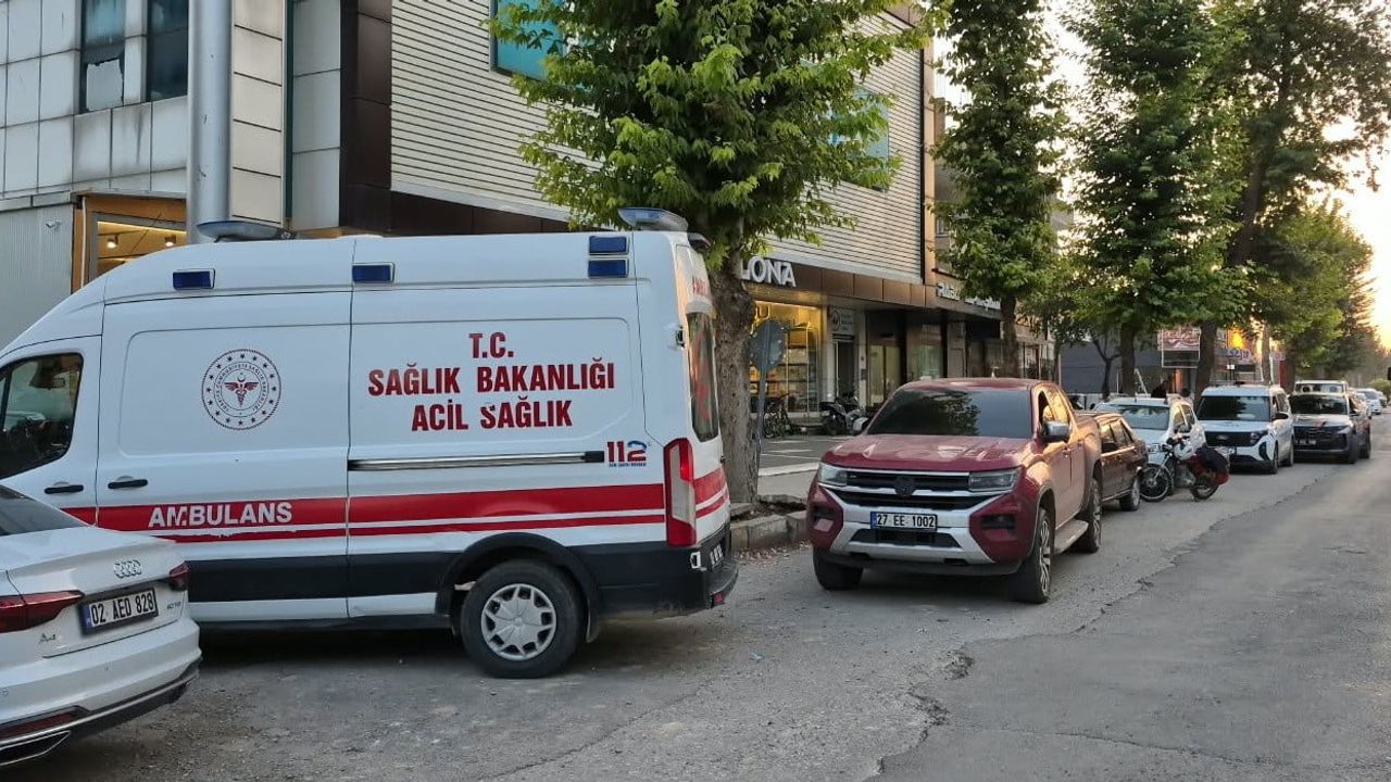 Adıyaman'da yalnız yaşayan 53 yaşındaki Mehmet Akın'ın evinde ölü bulundu