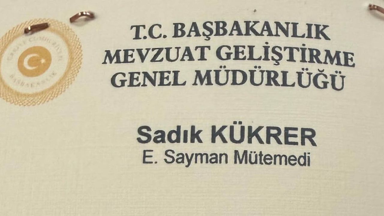 Adliyede eski unvanıyla yüksek yargı bağlantısı izlenimi veren şüpheli tutuklandı