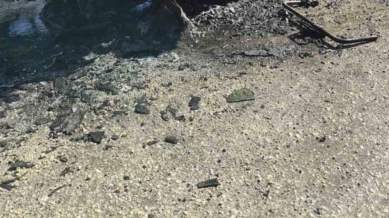 Afyonkarahisar’da boş yakıt tankeri yandı, itfaiye müdahalesi çevreyi korudu