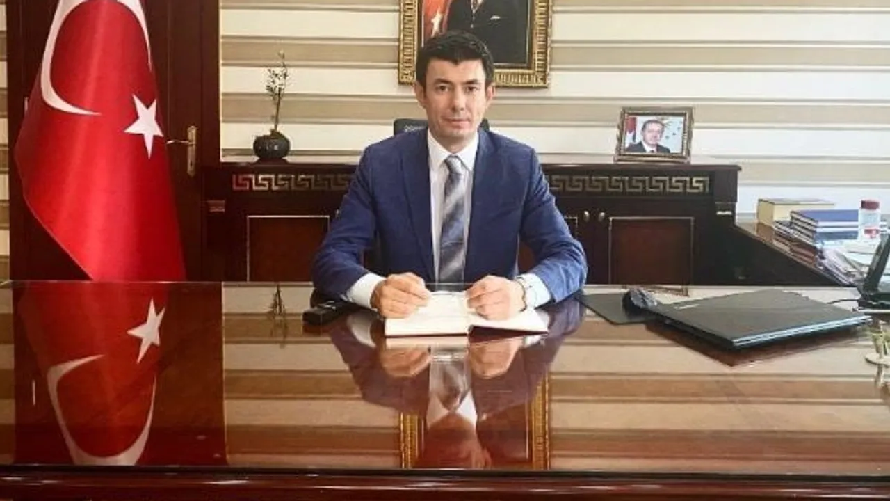 Afyonkarahisar'da görevdeki vali yardımcısı ve il özel idaresi genel sekreteri İhsan Ayrancı yaşamını yitirdi