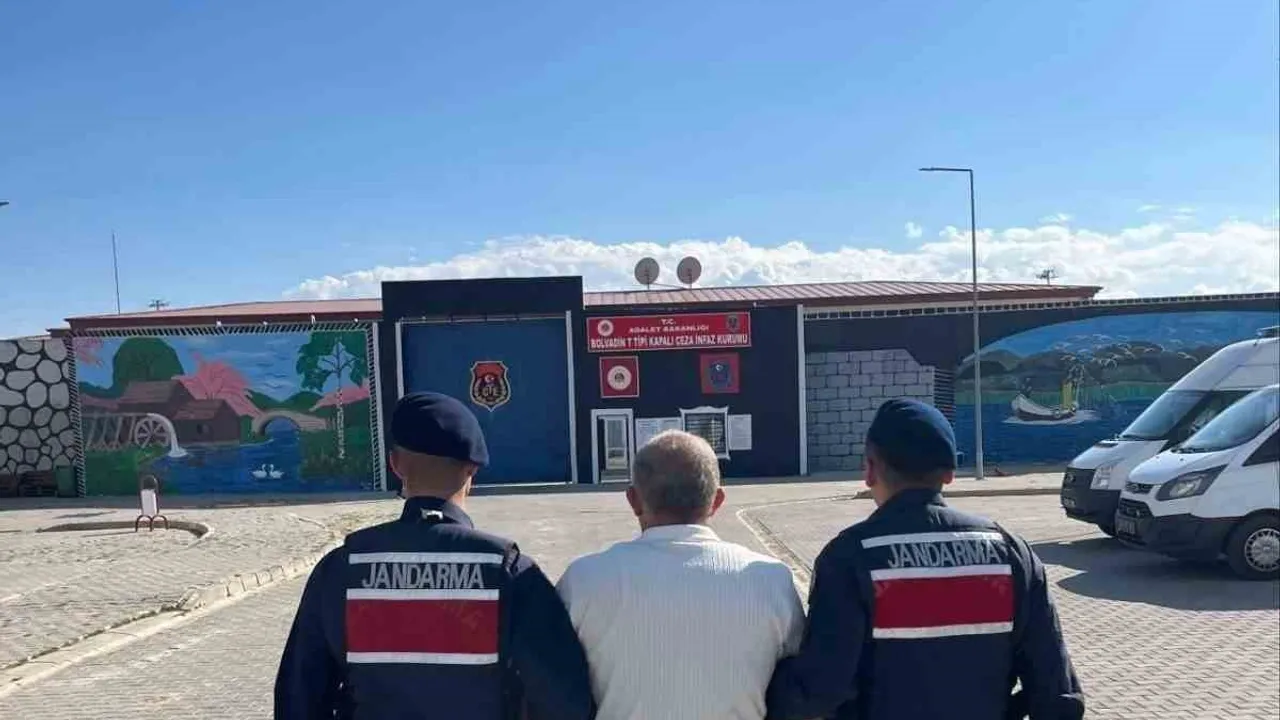 Afyonkarahisar'da sıkı denetim: 50 aranan şahıs yakalandı, 15'i tutuklandı