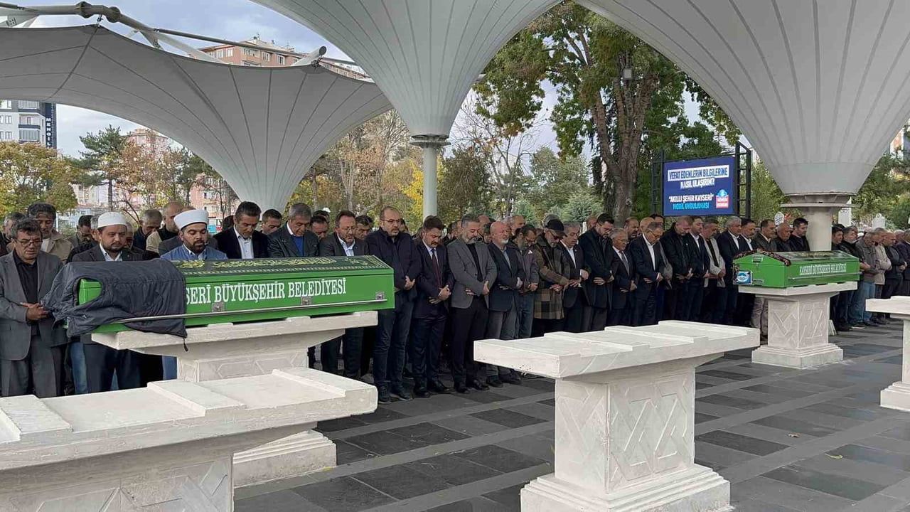 Agaşe ailesinde yas: Nimet Agaşe 79 yaşında vefat etti