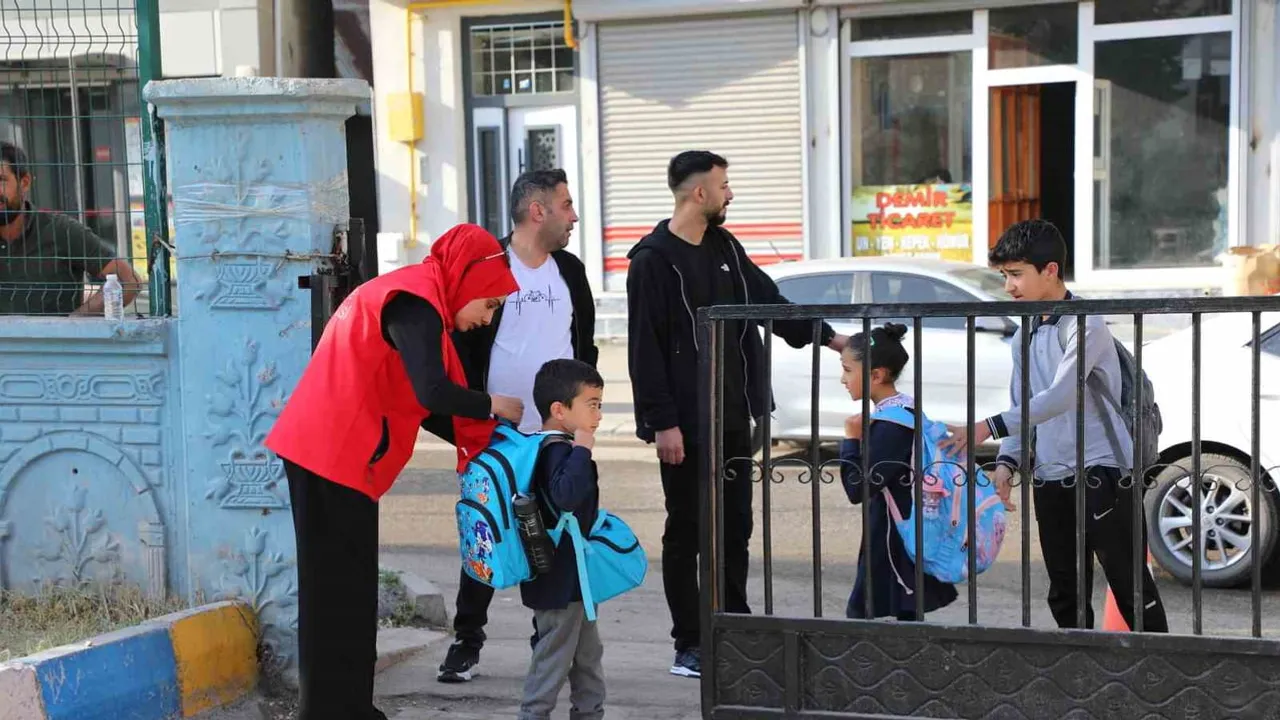 Ağrı'da 409 okul bahçe görevlisiyle okul güvenliği güçlendirildi