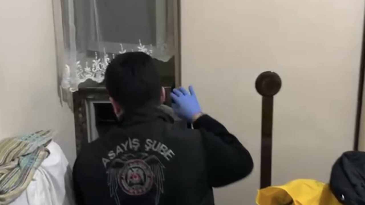 Ağrı'da huzur denetimlerinde 16 aranan şahıs yakalandı