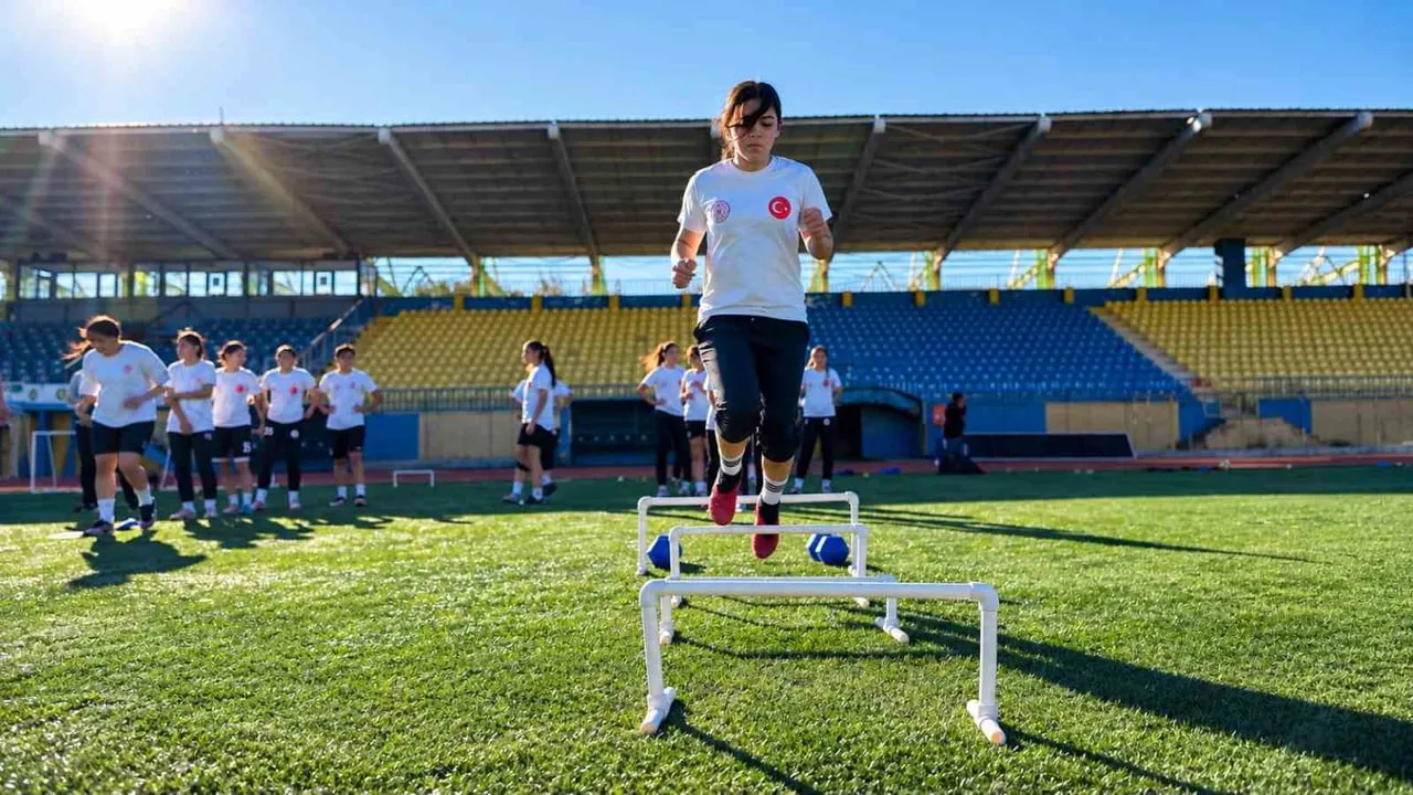 Ağrı kadın futbolu lig atlama hedefinde kenetlendi