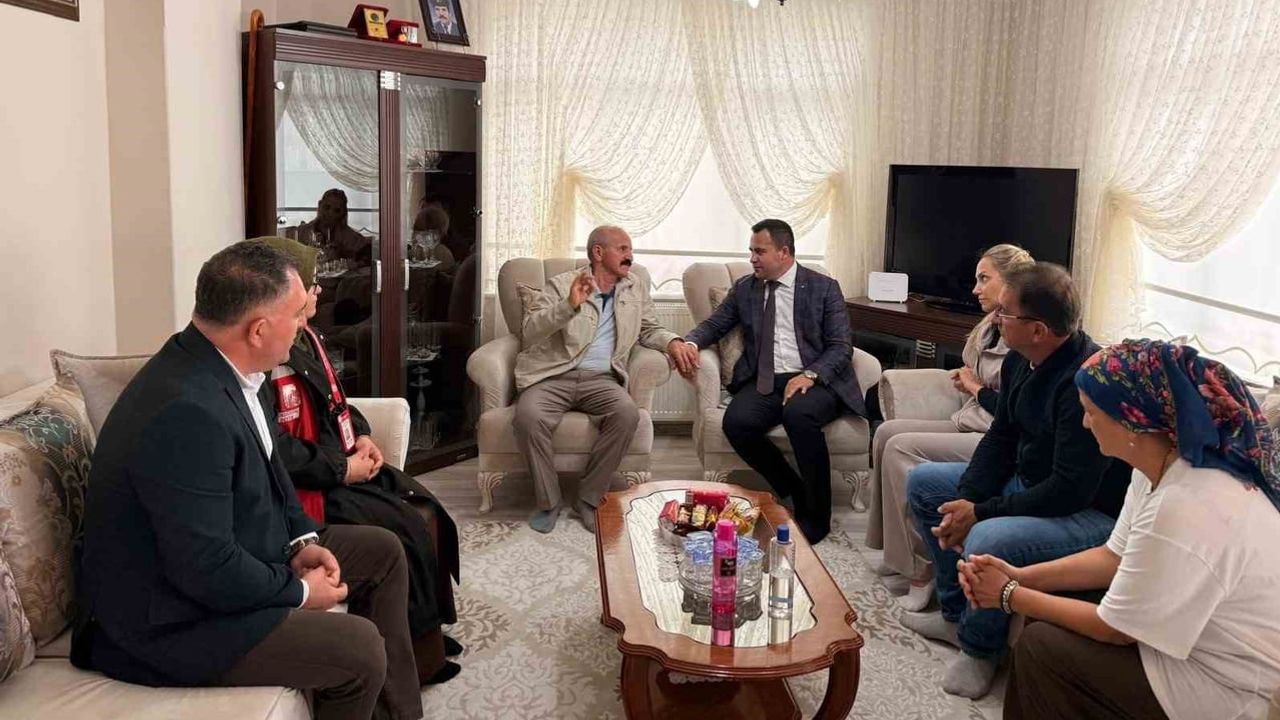Akçakoca kaymakamından Kıbrıs gazilerine taziye ve ziyaret