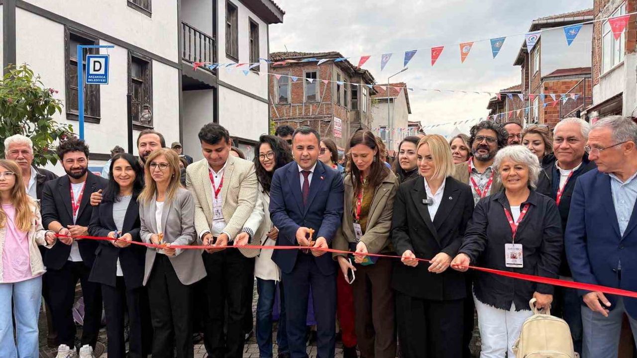 Akçakoca renkleriyle konuştu: uluslararası suluboya festivali