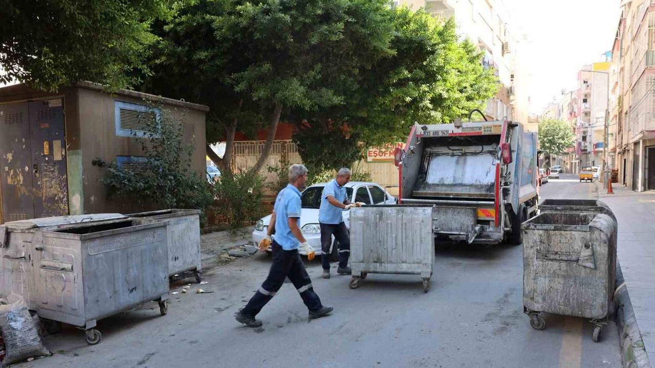 Akdeniz'de çöp konteynerleri yenileniyor ve onarılarak yeniden kazanılıyor