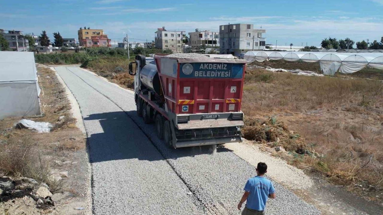 Akdeniz'de yol seferberliği: merkezden kırsala eşit ulaşım yatırımı