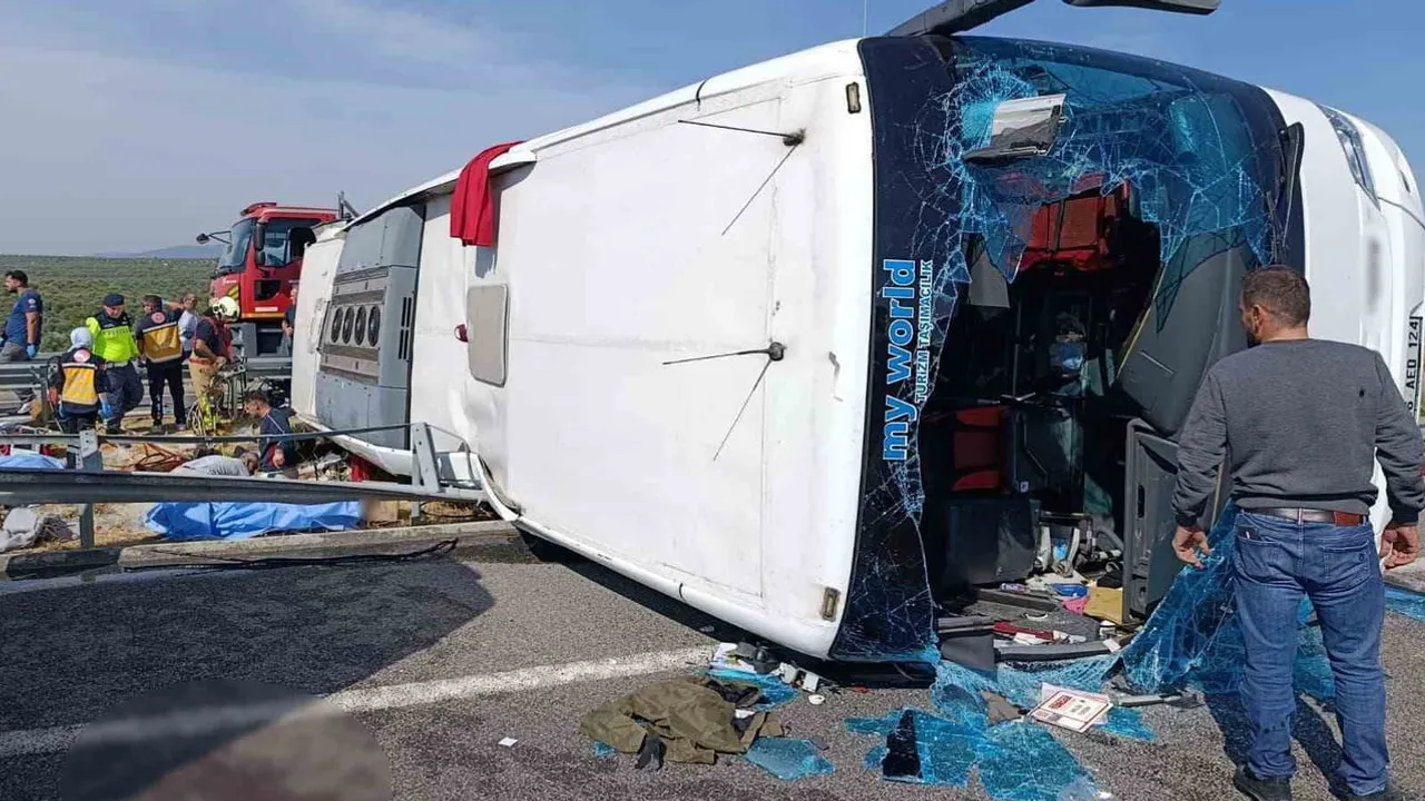 Akhisar'daki kazada ölenlerin ve yaralıların kimlikleri açıklandı
