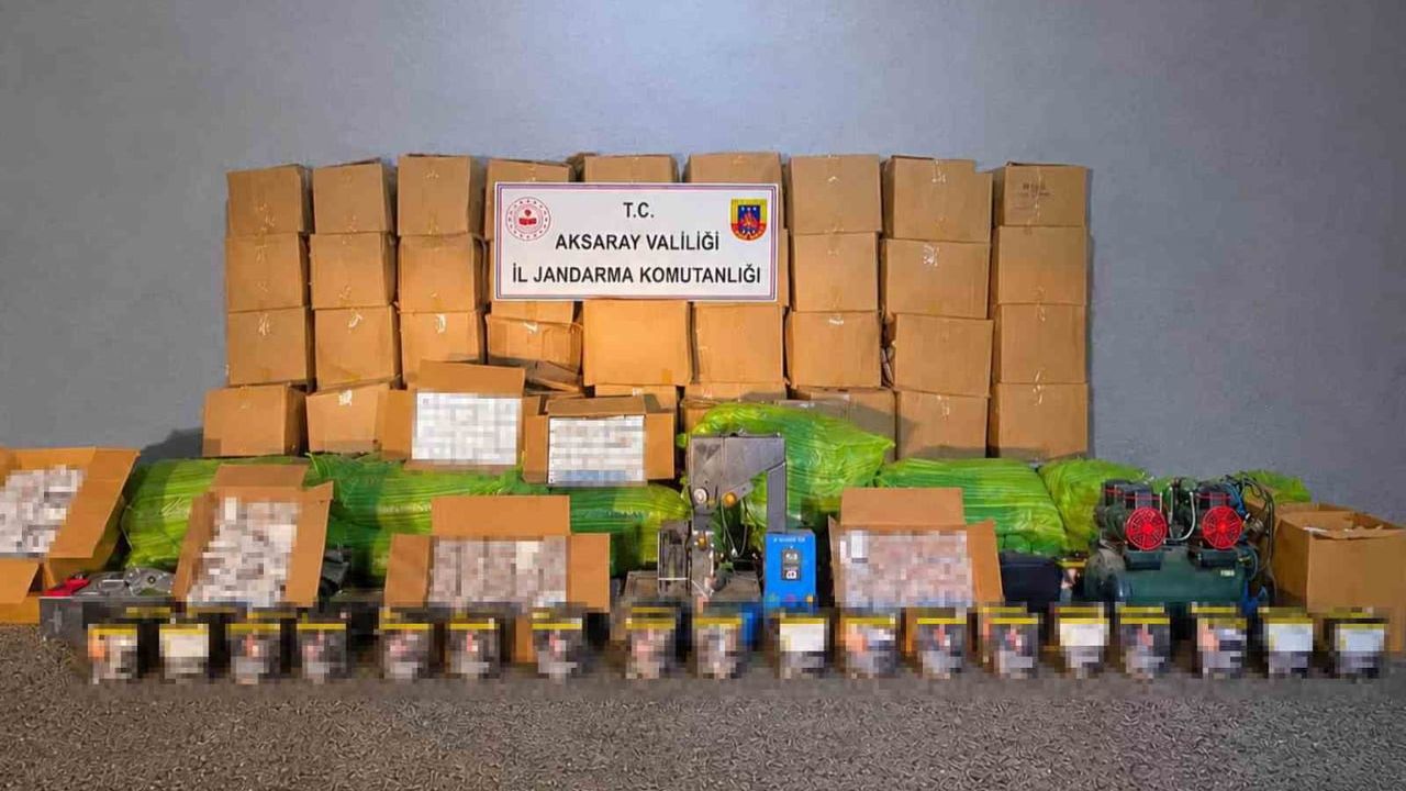 Aksaray'da depo baskını: kaçak sigara imalathanesi ortaya çıkarıldı