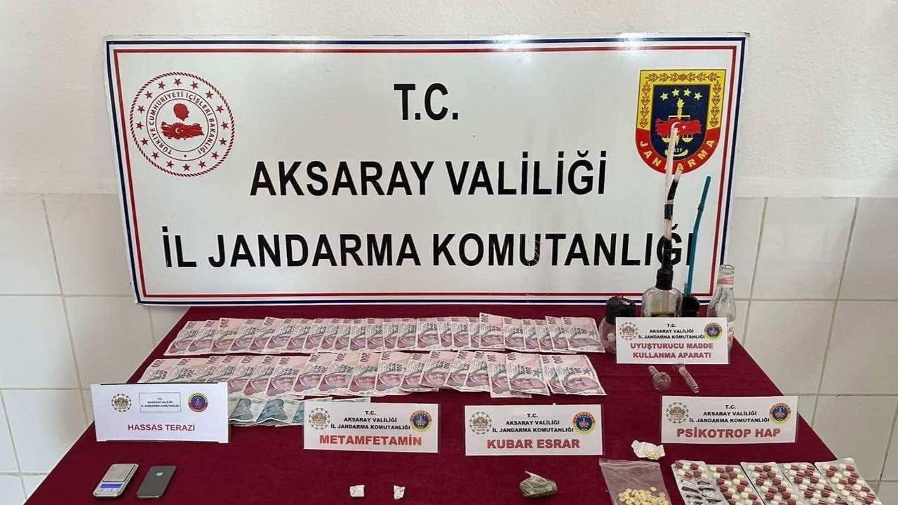 Aksaray'da teknik fiziki takiple çökertilen uyuşturucu sevkiyatı