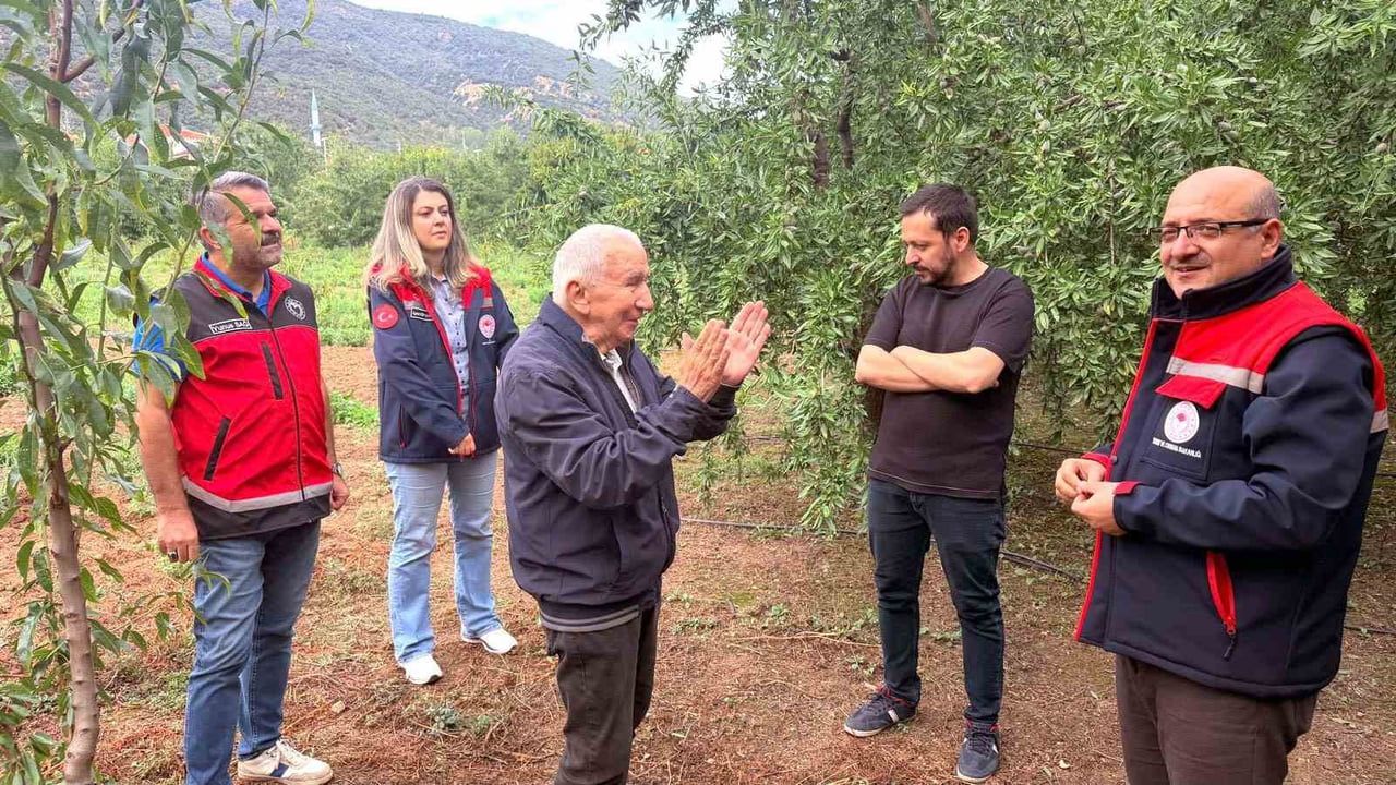 Akşehir'de kiraza alternatif arayış: bademle yeni tarım rotası