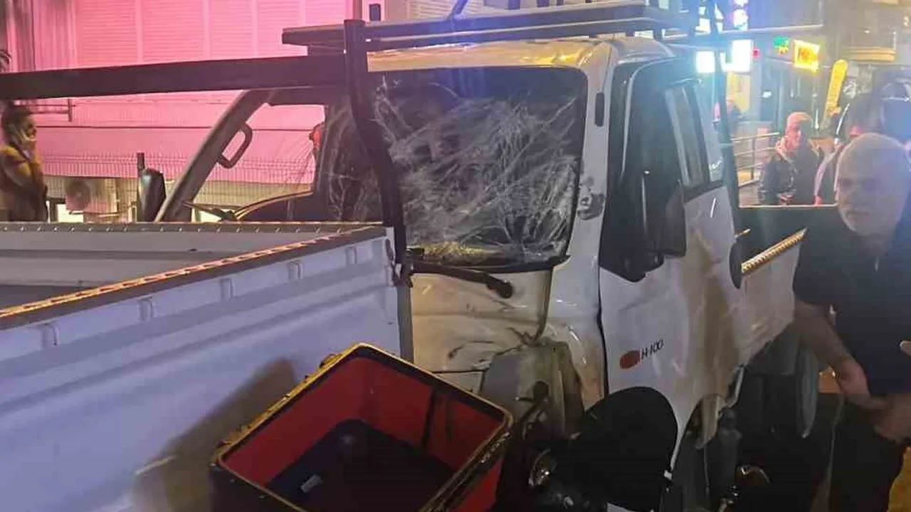 Alanya'da kuryelik yapan üniversite öğrencisi trafik kazasında yaşamını yitirdi