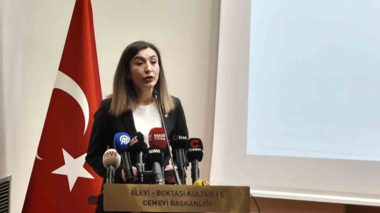 Alevi-Bektaşi önderleri ankara buluşmasında cemevlerinin yol haritasını tartıştı