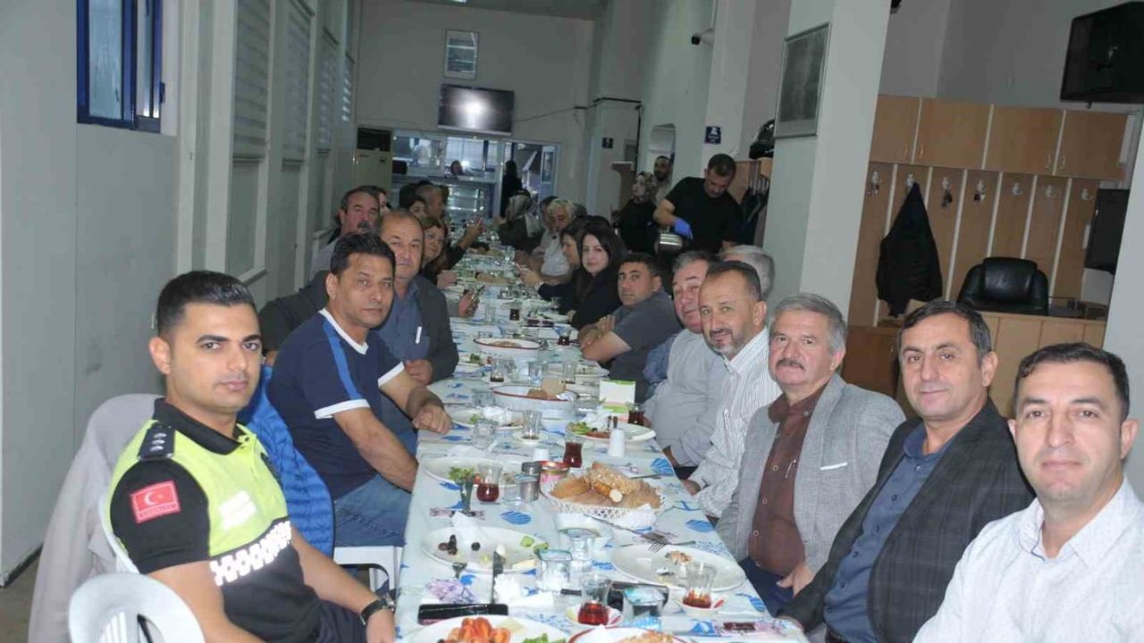 Aliağa'da ortak güvenlik irtibatı: muhtarlar, emniyet ve jandarma buluştu