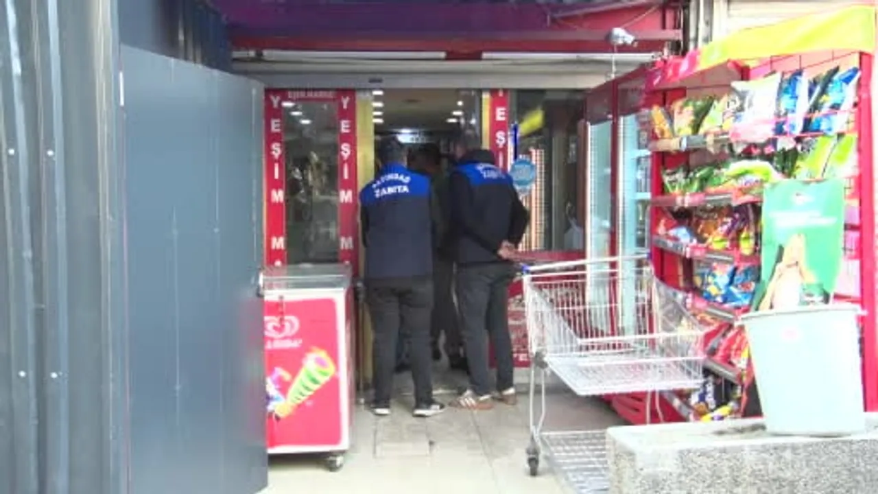 Altındağ'da iki pavyona yıkım bildirimleri tebliğ edildi