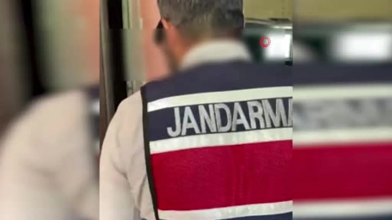 Antakya'da kuru sıkı tabancaları yivli silaha dönüştüren kişi yakalandı