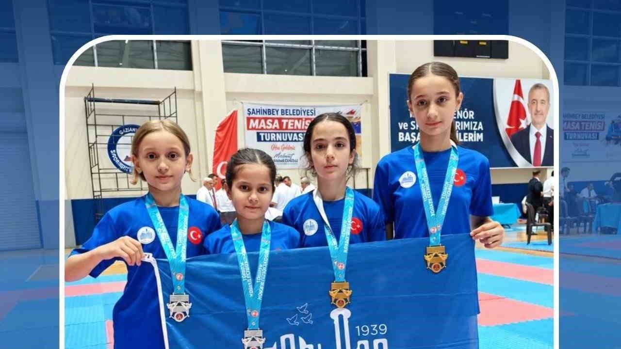 Antakya'nın karate takımı Gaziantep seçmelerinde Türkiye şampiyonasına adım attı