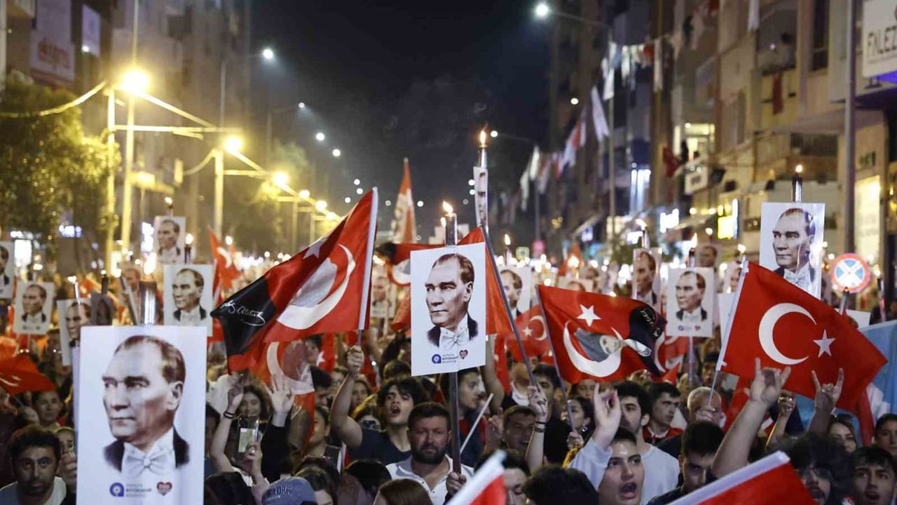 Antalya'da 29 ekimde coşku sokaklara taşınıyor: Semicenk konseriyle son bulacak