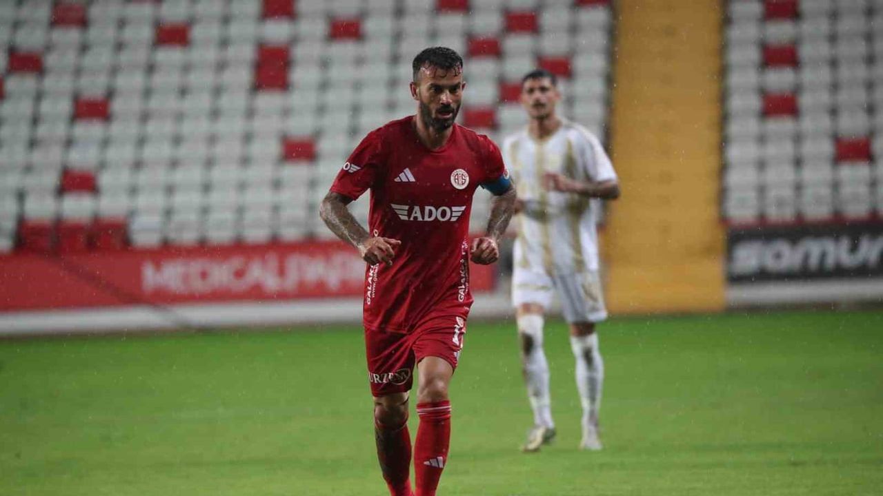 Antalya'da Kayserispor farka koştu: 4-0