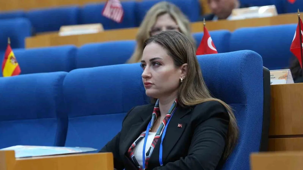 Antalya’nın akıllı şehir deneyimi Seul’de dünya sahnesinde
