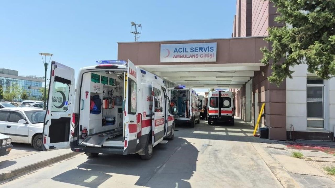 Arkadaşlık şakası hastanede bitti: Adıyaman'da bir kişi bıçakla yaralandı