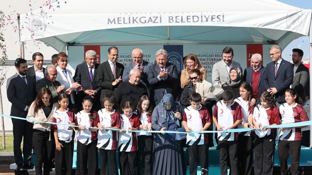 Asım-Türkan Balcı aile sağlığı merkezi ve 112 istasyonu Bahçelievler'de açıldı