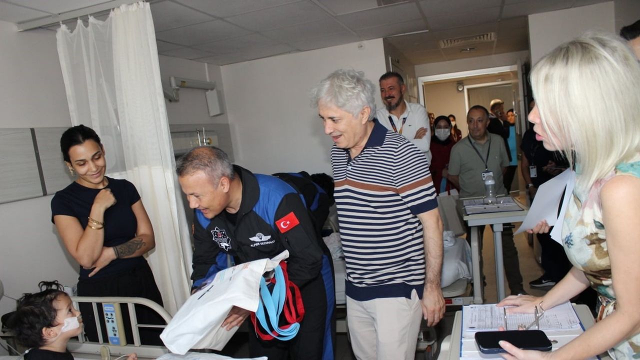 Astronotların Akdeniz Üniversitesi ziyareti: çocuklara moral, tıp-uzay iş birliğine vurgu