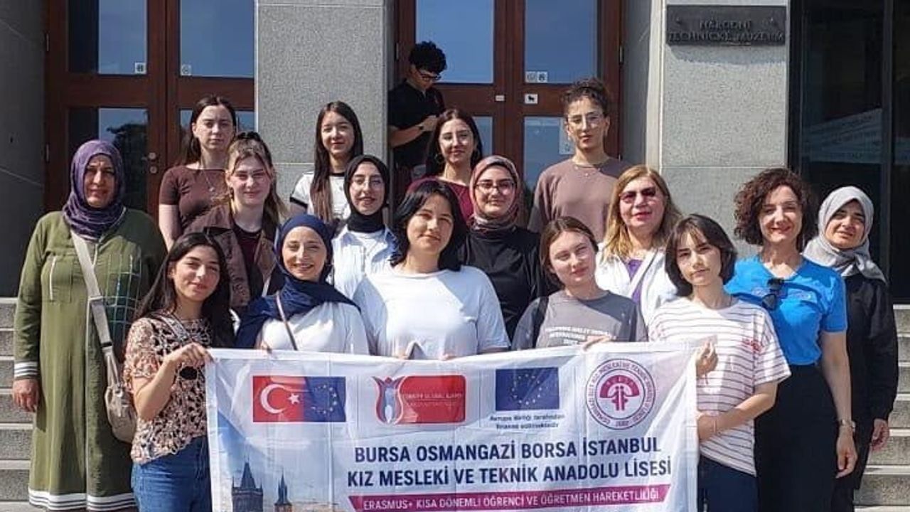 Avrupa'da mesleki deneyimle donanan Osmangazi öğrencileri