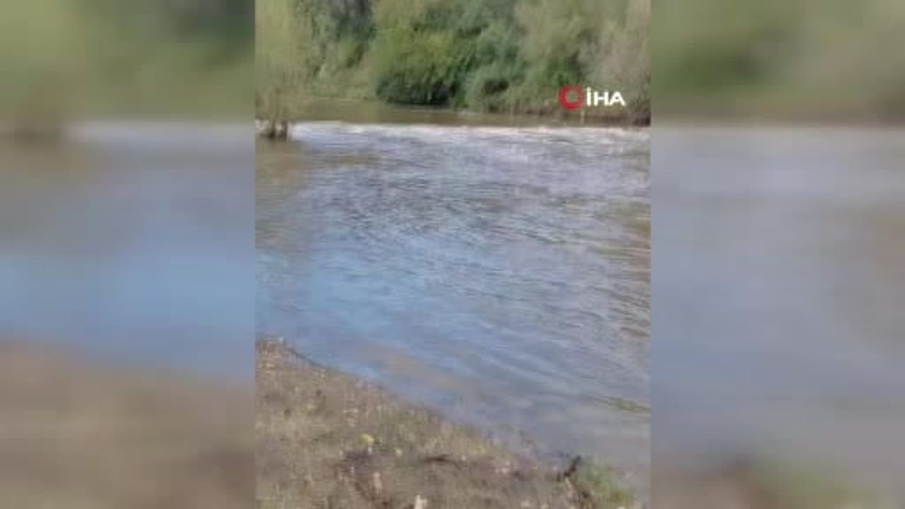 Ayağı kırılan kadın Çatalca'da şiddetli yağışta sokakta mahsur kaldı