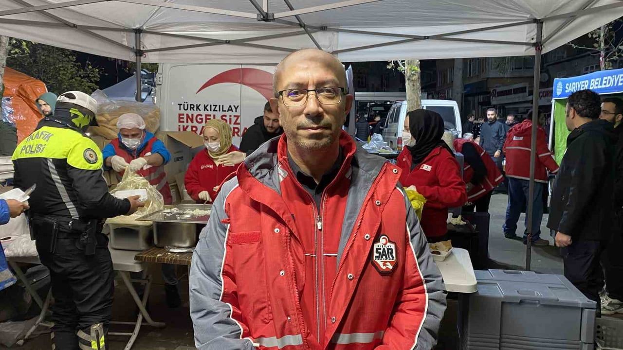 Ayazağa'da dayanışma: sokaktan stantlara uzanan yemek destekleri