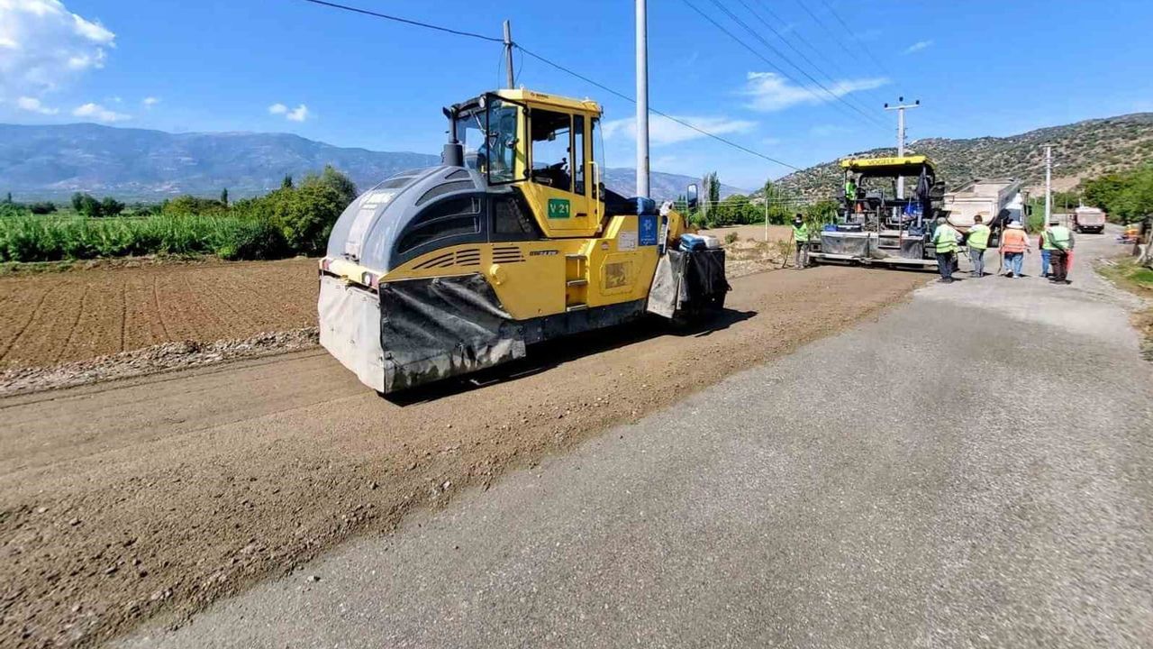 Aydın’da 17 ilçede eş zamanlı yol seferberliği