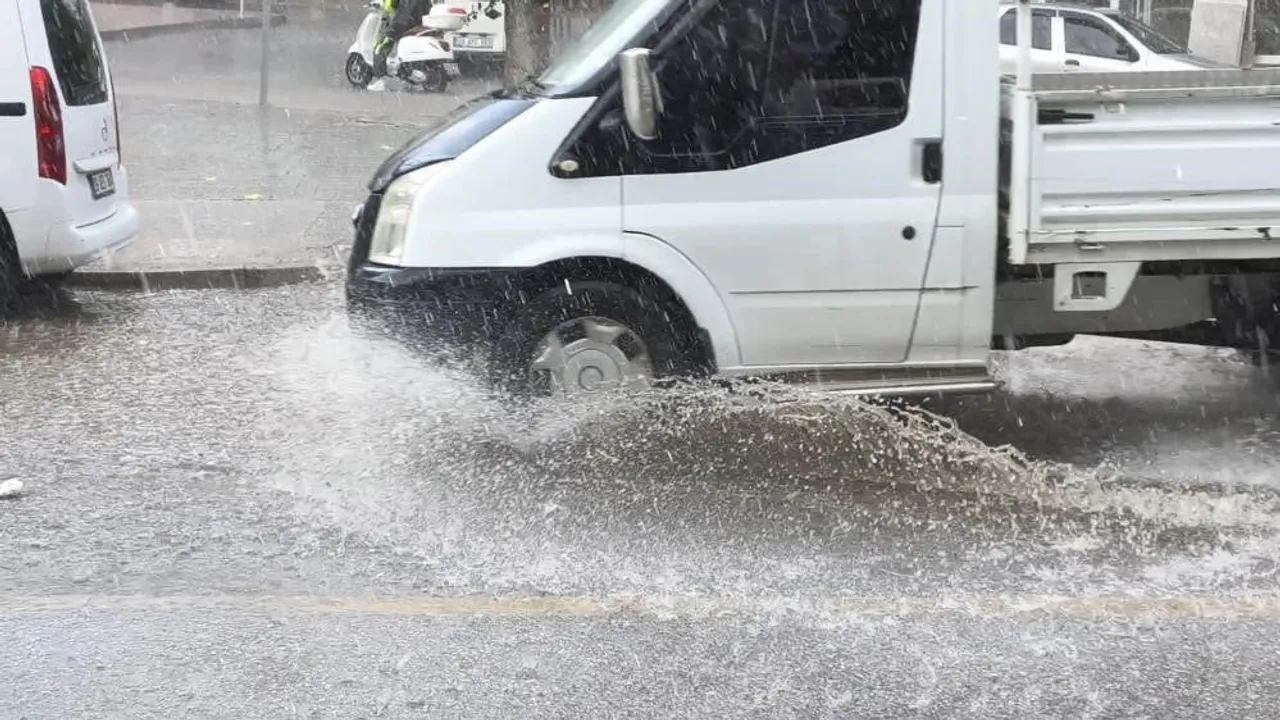 Aydın'da hafta sonu sağanak ve rüzgâr etkili olacak