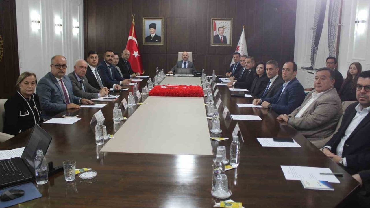 Aydın'da istihdam verileri açıklandı: kayıtlı işgücü 96 bin 679 kişi